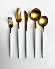 Load image into Gallery viewer, Mia Flat ware