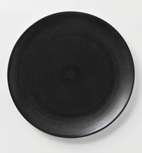 Mono bread plate