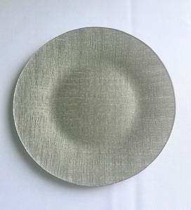 Linen charger plate